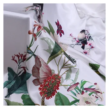 Дигитален печат участък коприна сатен плат летни рокли топ пола плат сатен мека китайска коприна тъкани търговия на едро с копринени тъкани