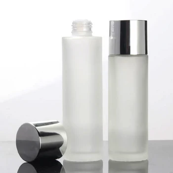 Прозрачна матирана стъклена бутилка лосион за тяло блестящ сребърен помпа 100 мл кръглата форма на опаковка козметика