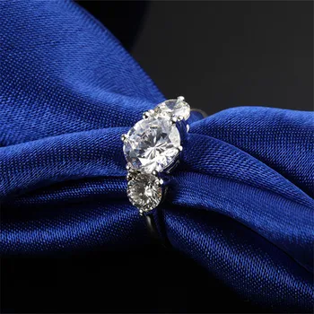Елегантен Сребърен Пръстен 2Ct Diamond NSCD Diamond Ring Bridal 14К White Gold Plated 3 Стоунс 